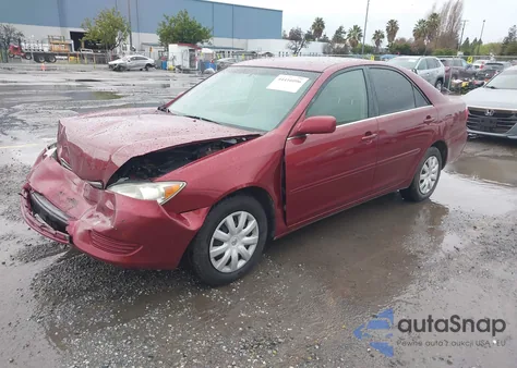 2005 Toyota Camry Le z USA, uszkodzony, nr VIN 4T1BE30K85U069379